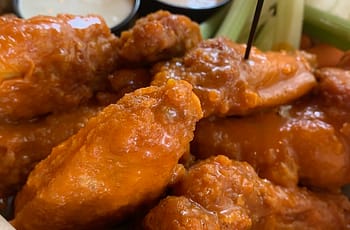 Jake Melnick’s Corner Tap – Traditional Buffalo Wings